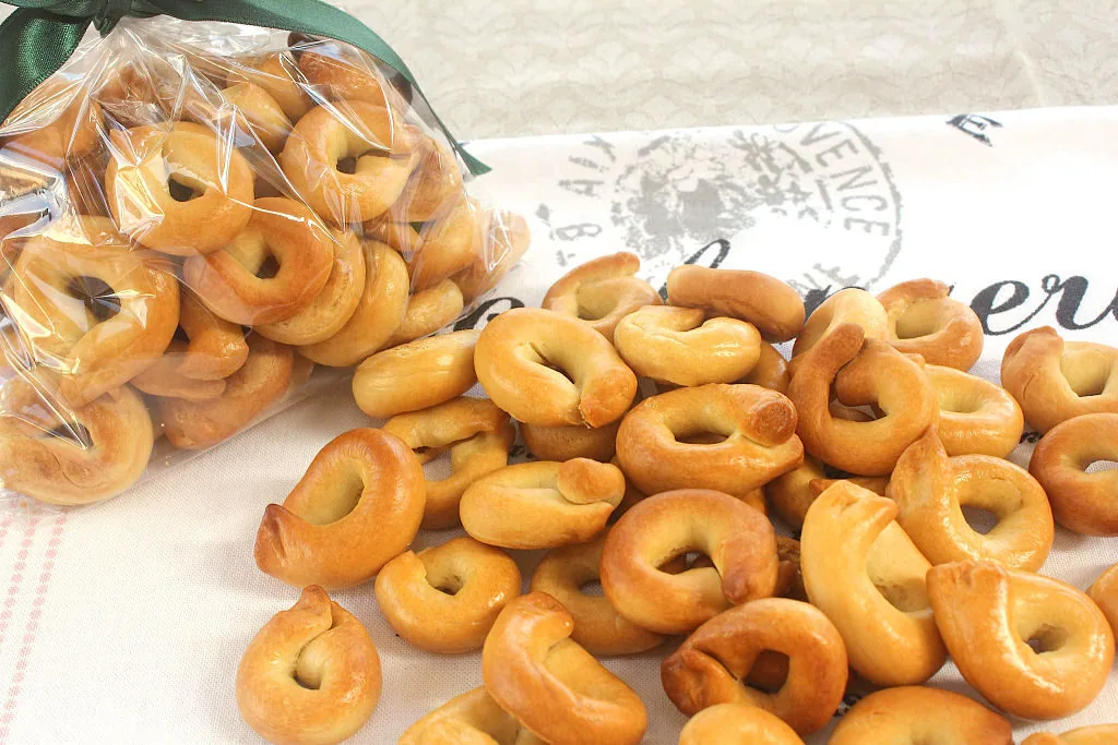 Taralli e prodotti tipici della Puglia
